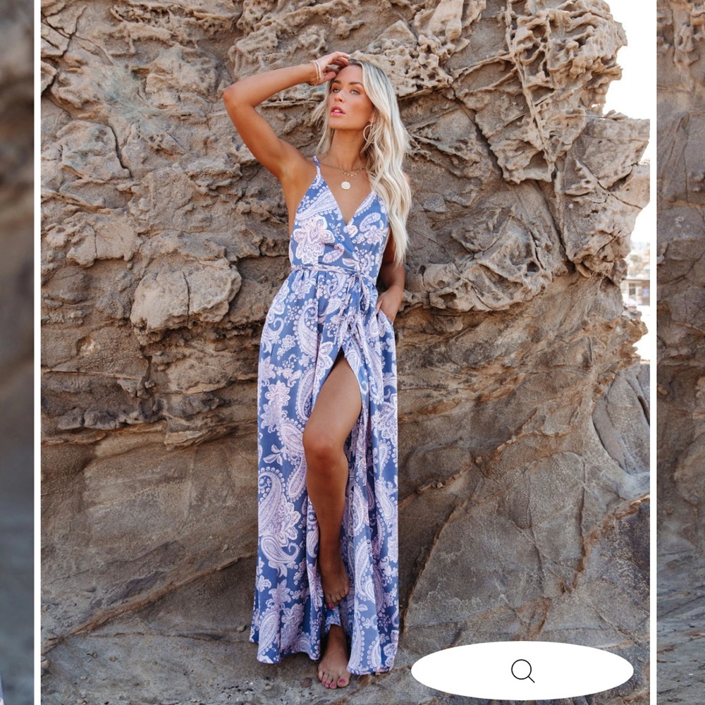 Vici SALVATORE POCKETED PAISLEY PRINTED DRAPE MAXI DRESS- Orchid Mist